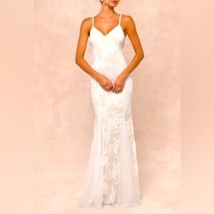 NWT Lulus White & Beige Lace Mermaid Wedding Dress Size XS